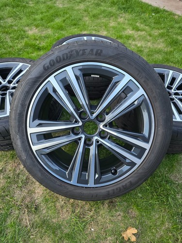 Bmw series f40 - 17", 1