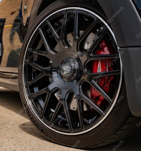 Black vr3 alloy wheels - 19",