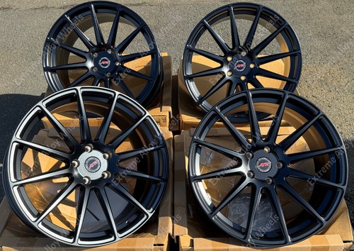 Black alloy wheels - black,